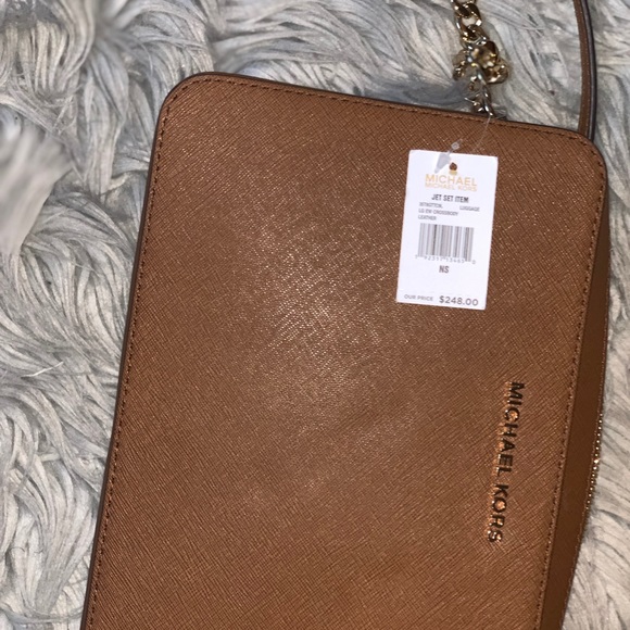 Mk brown bag with tag - Picture 3 of 4